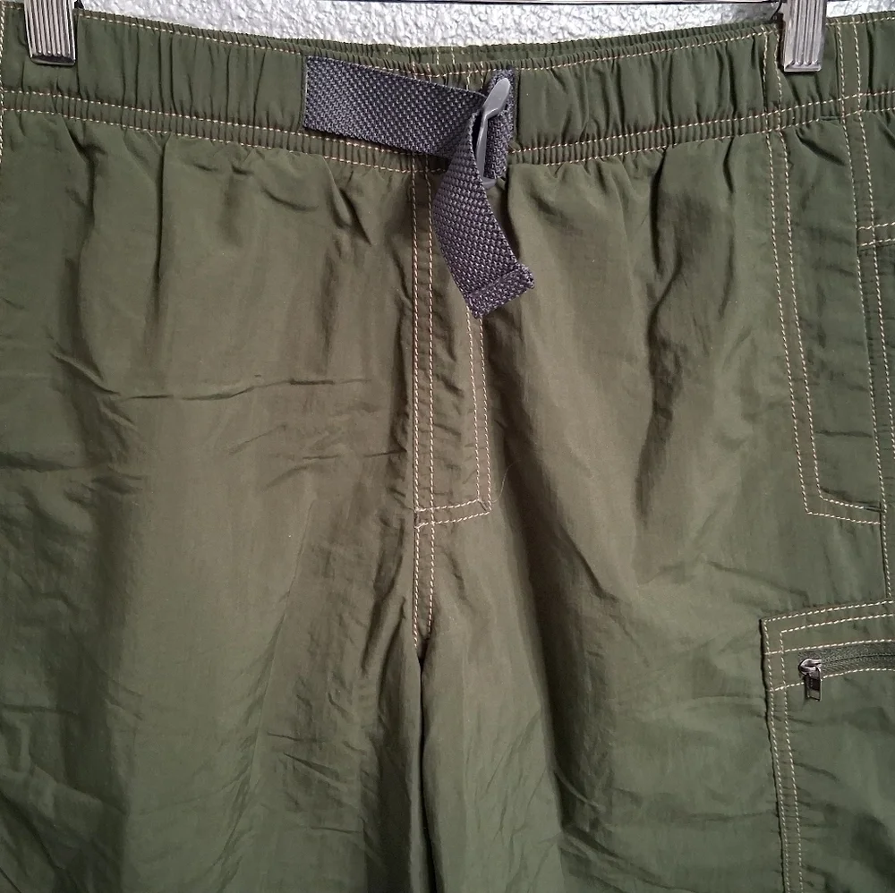 Columbia Olive Green Swim  Shorts    Sizre S